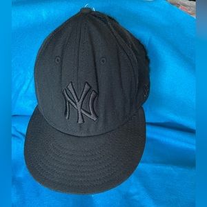 NY Hat black baseball